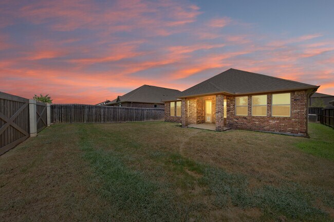 Building Photo - 2931 Brisk Autumn Dr