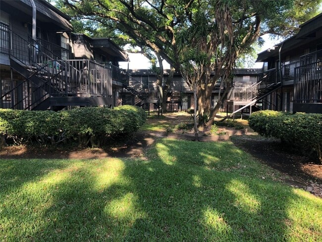 Building Photo - 8941 Gaylord Dr