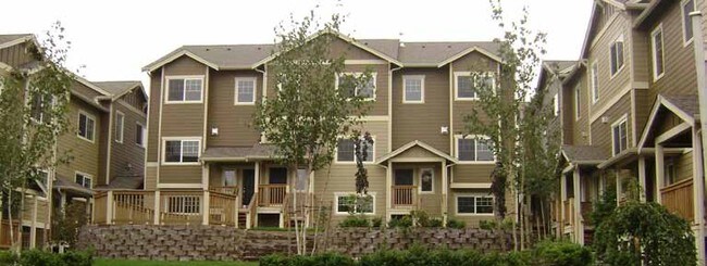 Main Photo - Courtney Court