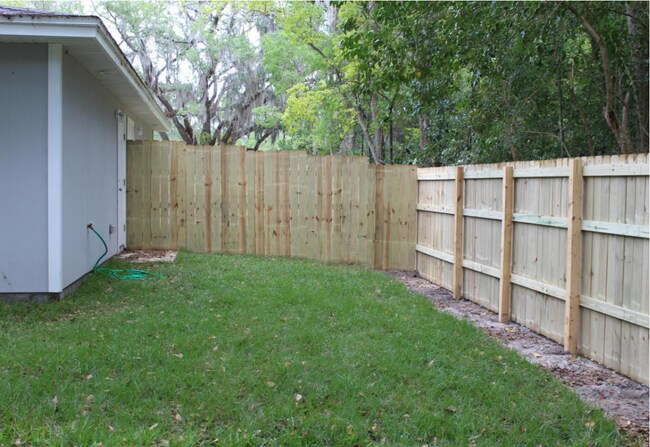 Building Photo - 6977 Lenox Ave