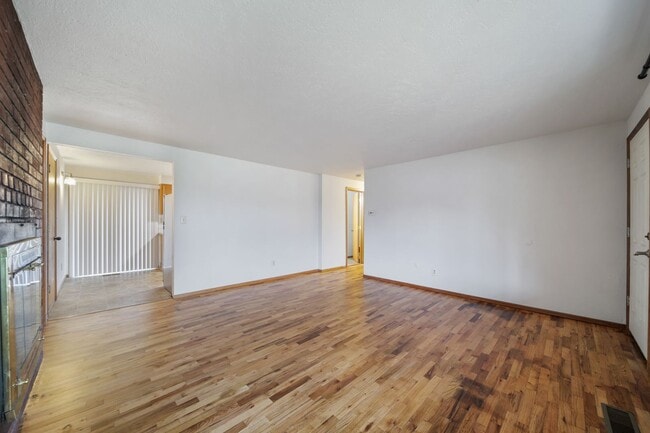 Building Photo - 4218 6th Ave NE