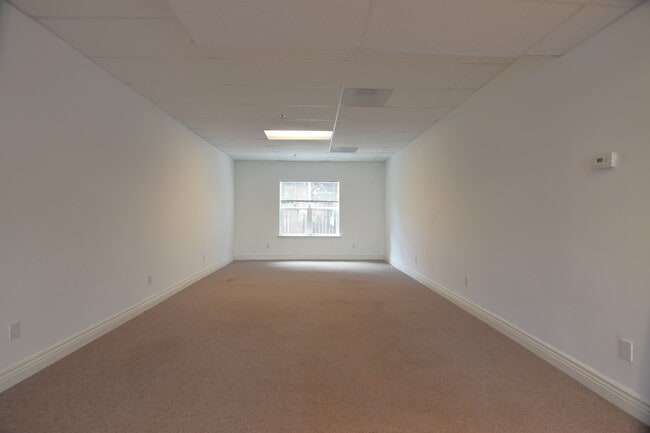 Building Photo - 1254 Broadway