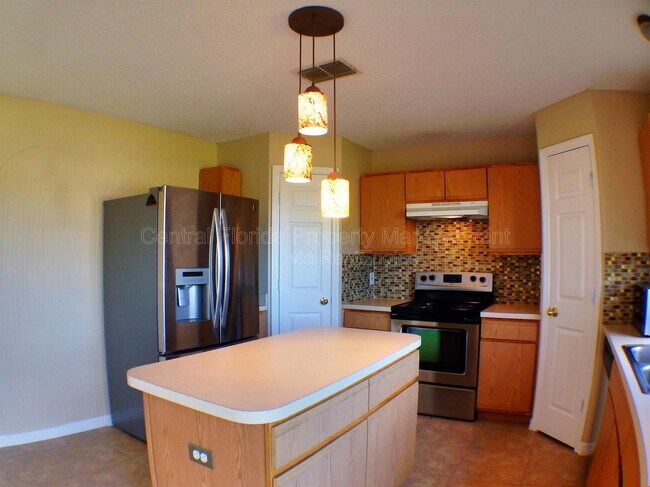 Building Photo - 4437 Stonemeadow Dr