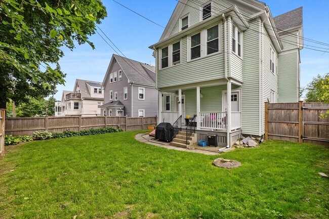 Building Photo - 53 Montvale St