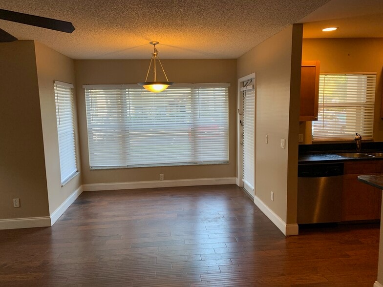 Building Photo - 5464 E Michigan St