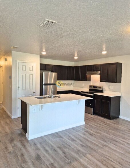 Building Photo - 35 Pleasant Ln