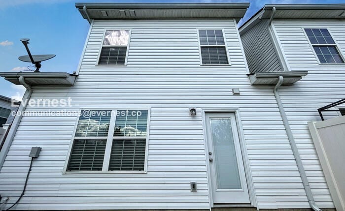 Building Photo - 4706 Chelanie Cir