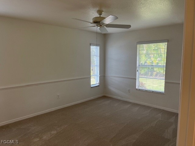 Building Photo - 3621 SE 5th Ct