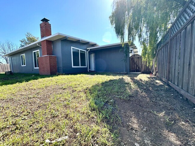 Building Photo - 1111 Marionola Way