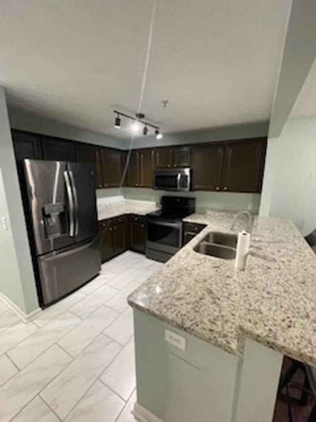 Building Photo - Southern Edge Condo