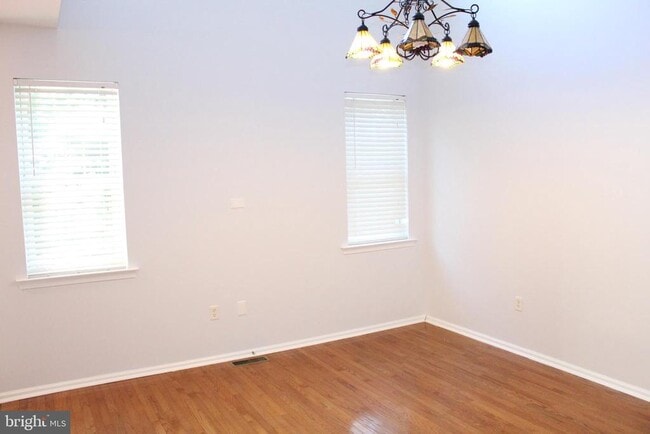 Building Photo - 15 Ryan Ct