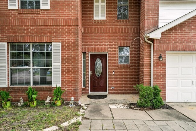 Building Photo - 21550 Elm Hurst Ln