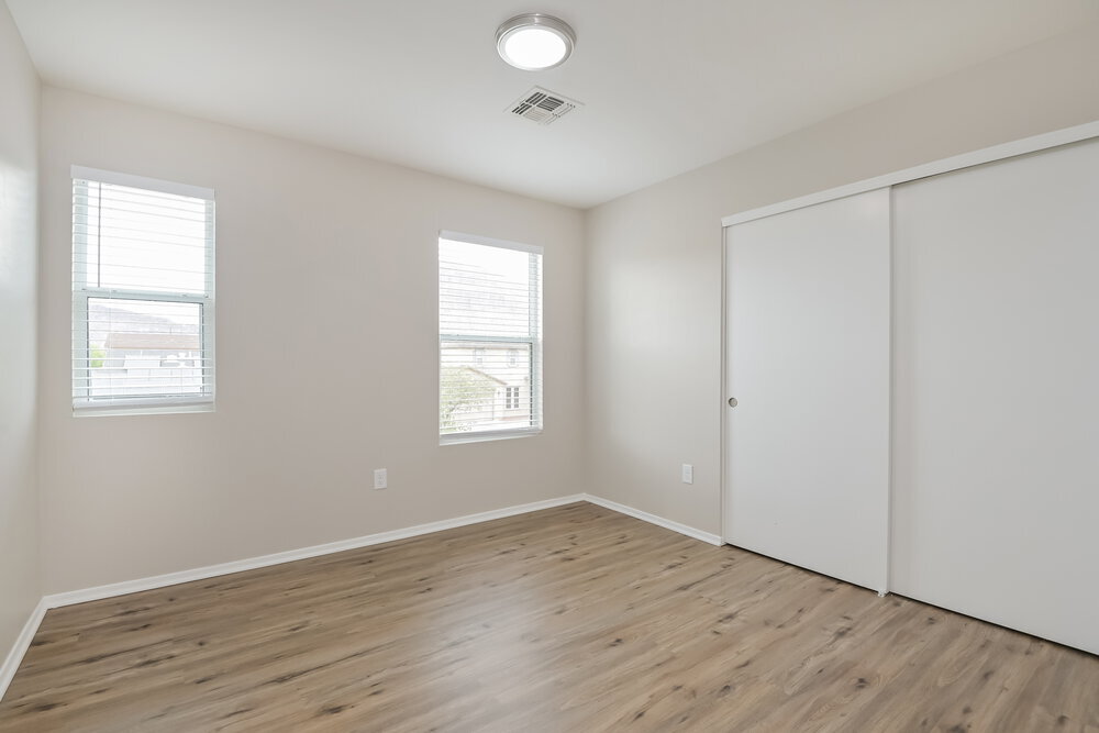 Building Photo - 4901 W Calle Don Alfonso