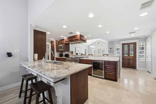 Building Photo - 4600 Huisache St