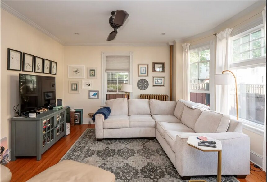 Building Photo - 17 Lincoln St