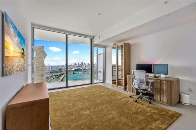 Building Photo - 501 West Ave