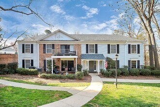 Building Photo - Spacious 2BR/2BA Condo in Prime South Charlotte Location!