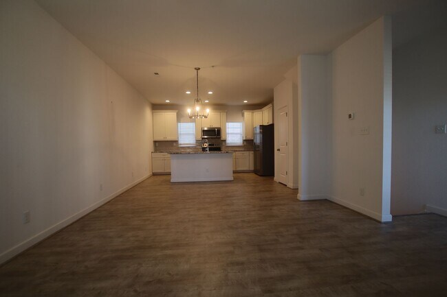 Building Photo - Contemporary 4bd/3.5ba in excellent location