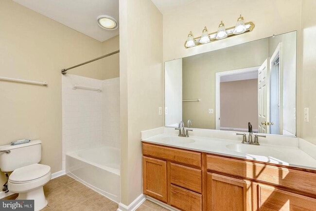 Building Photo - 14422 Fowlers Mill Dr