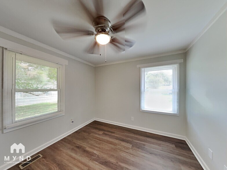 Building Photo - 1713 Sundial Pl