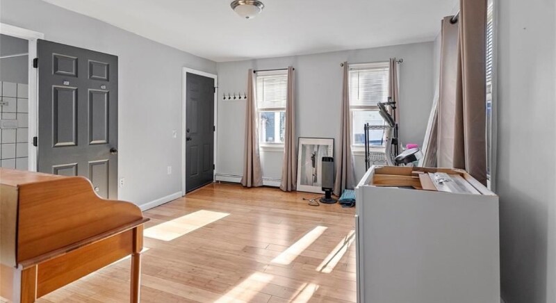 Building Photo - 751 Atwells Ave