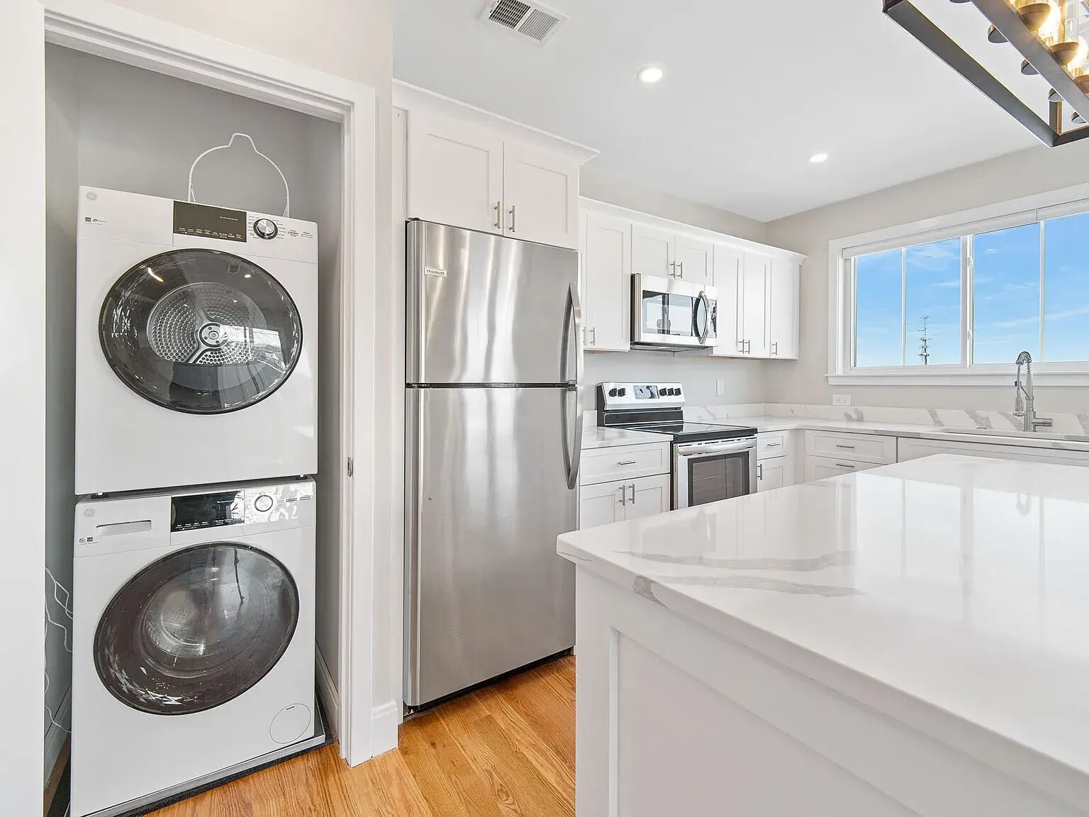 Building Photo - 4 Hecla St