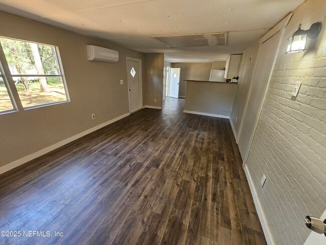 Building Photo - 7577 Sonia Dr