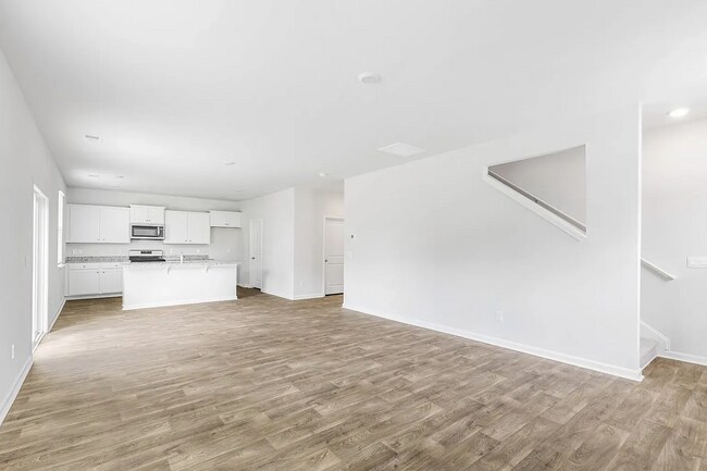 Building Photo - 201 N Lgt Wy