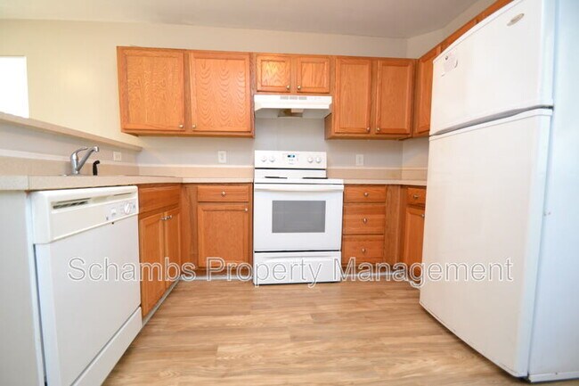 Building Photo - 824 Cumberland St