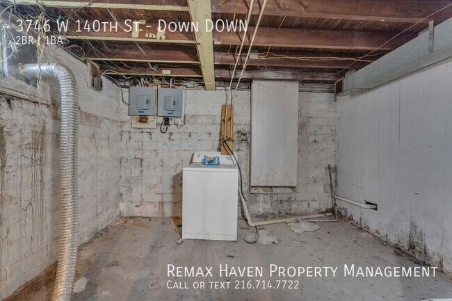 Building Photo - 3746 W 140th St