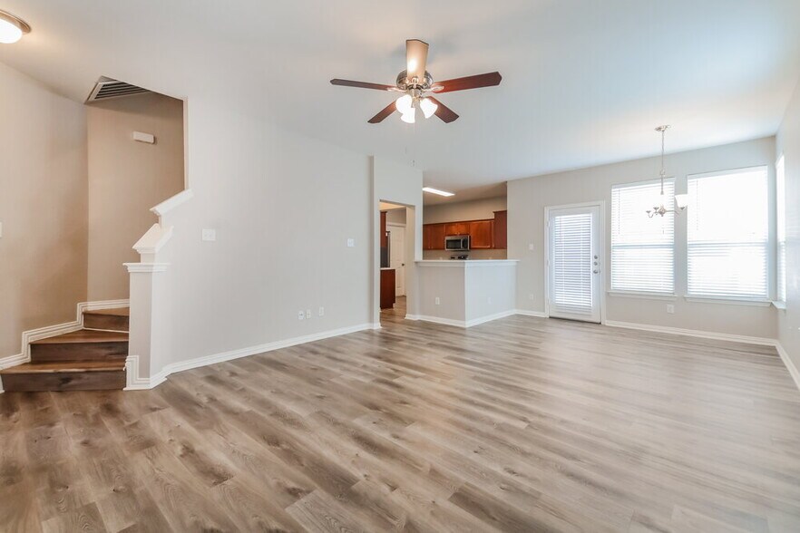 Building Photo - 10345 Nantucket Dr