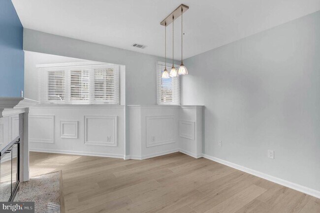 Building Photo - 4986 Dorsey Hall Dr