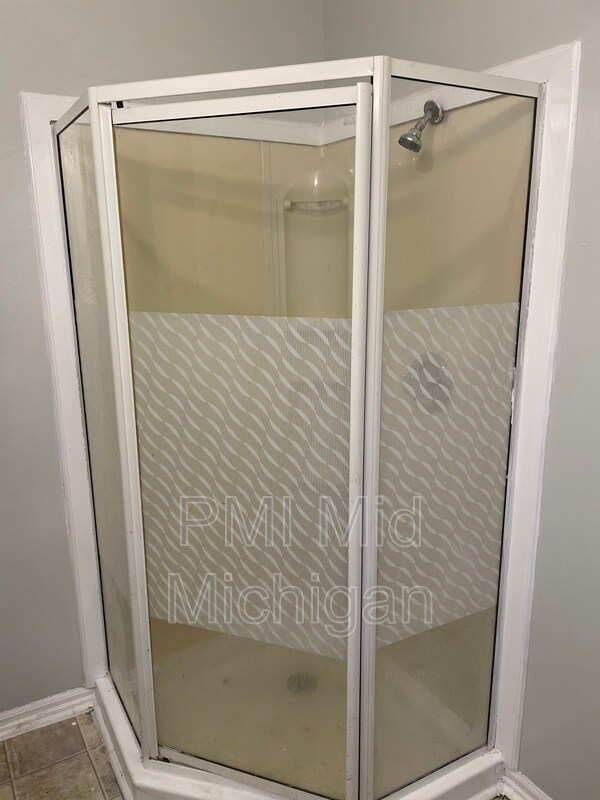 Building Photo - 1213 Lincoln