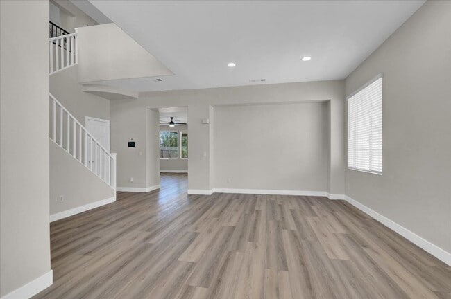 Building Photo - Summerlin Las Vegas Pool home 5 bedrooms