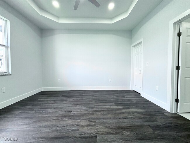 Building Photo - 4552 20th St SW