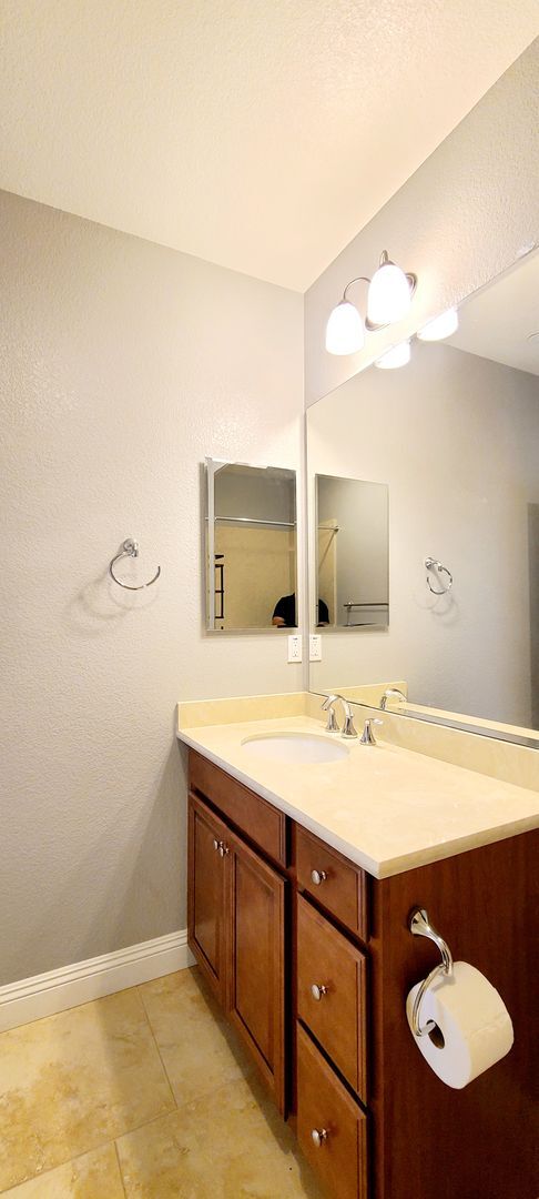 Building Photo - BEAUTIFUL SINGLE-FAMILY HOME IN BLACKSTONE IN EDH!