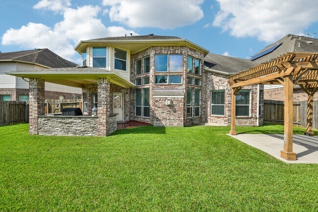 Building Photo - 28134 Kudzu Dr