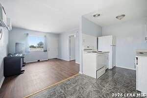 Building Photo - 6641 San Pedro Ave