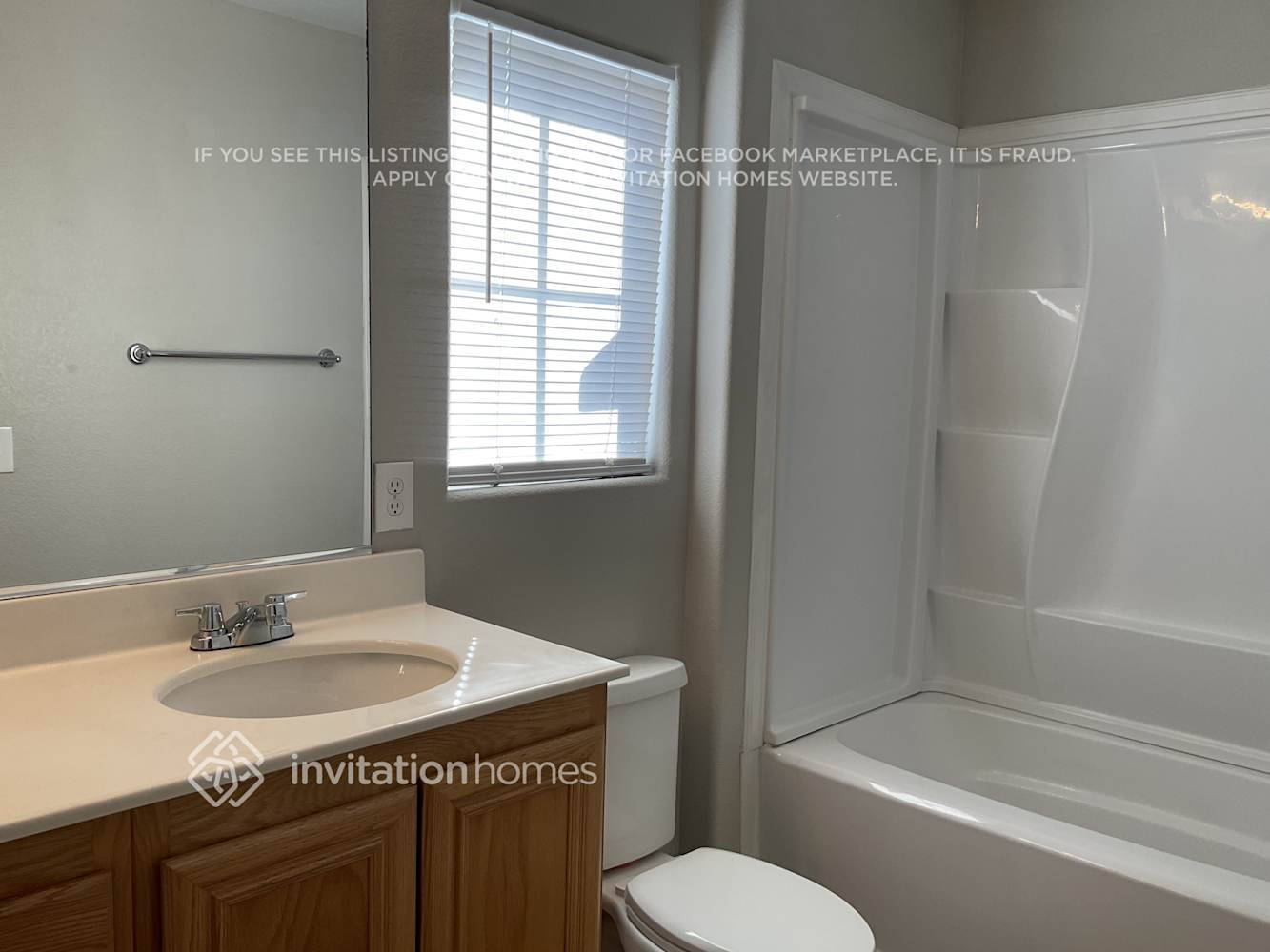 Building Photo - 4820 Golden Shimmer Ave