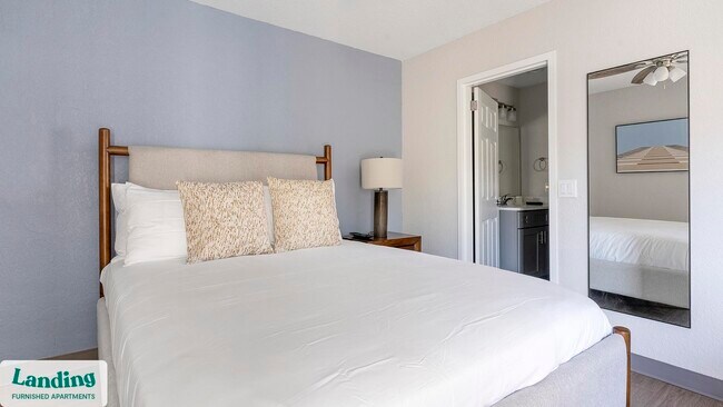 Building Photo - 2305 Aaron St