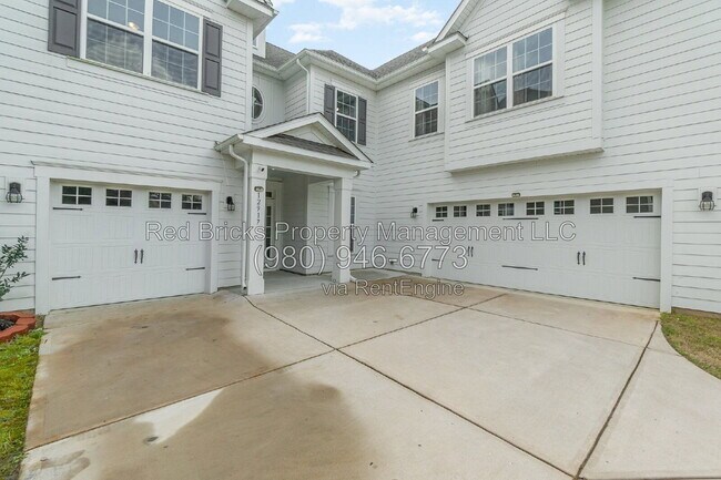Building Photo - 12917 Hindcross Dr