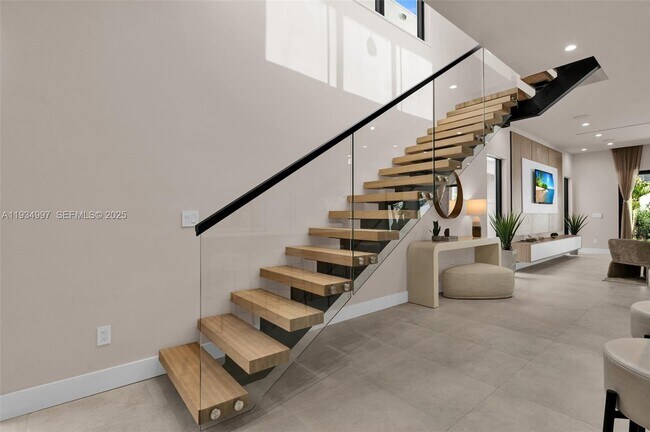 Building Photo - 921 NE 17th Terrace