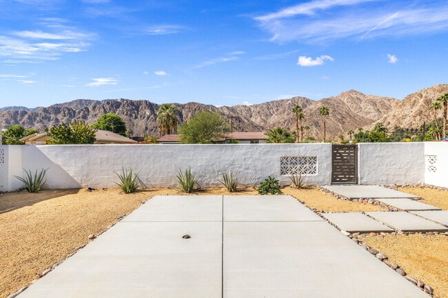 Building Photo - 51480 Avenida Obregon