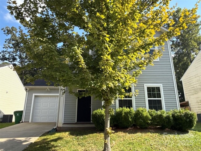 Primary Photo - 1224 Summerville Rd