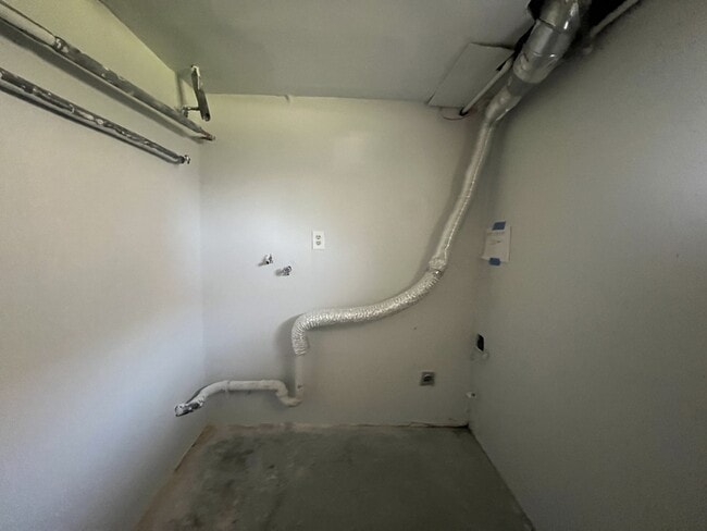 Building Photo - 1265 Crandall Ave S