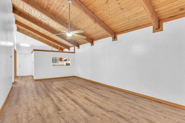 Building Photo - 100 Sparrow Dr