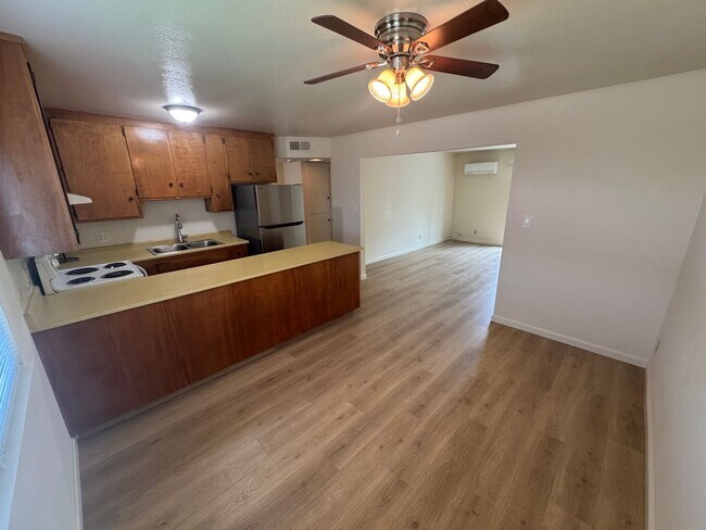Building Photo - 2761 Larkspur Ln