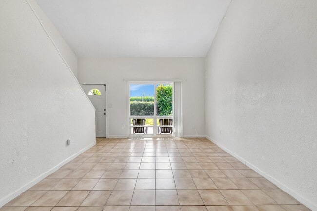 Building Photo - 2707 N Hwy A1A