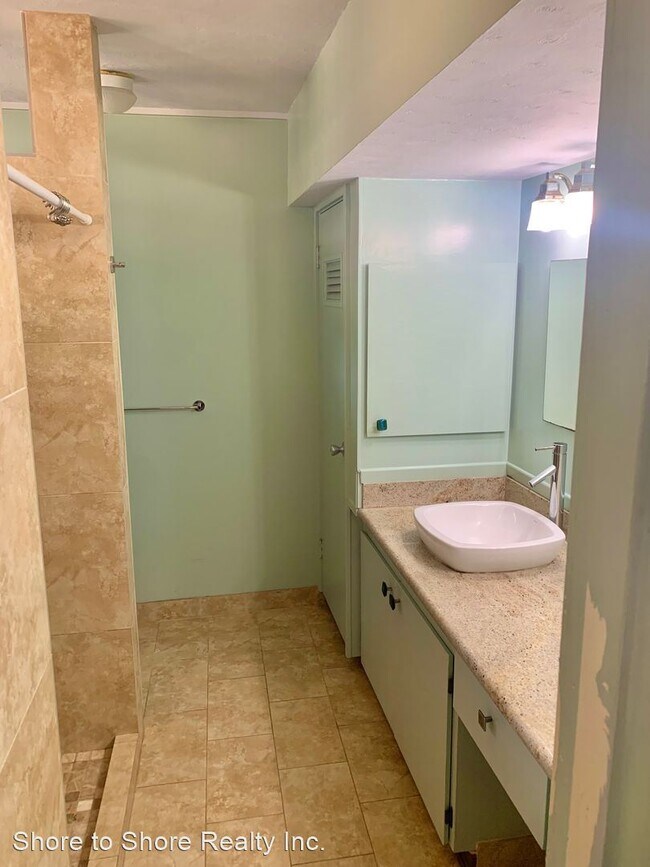 Building Photo - 3 br, 2.5 bath House - 2144 Kolo Place