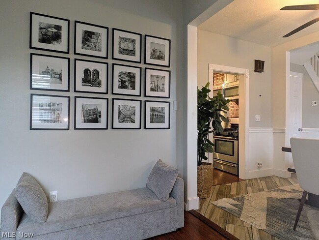 Building Photo - 1902 Harding Dr